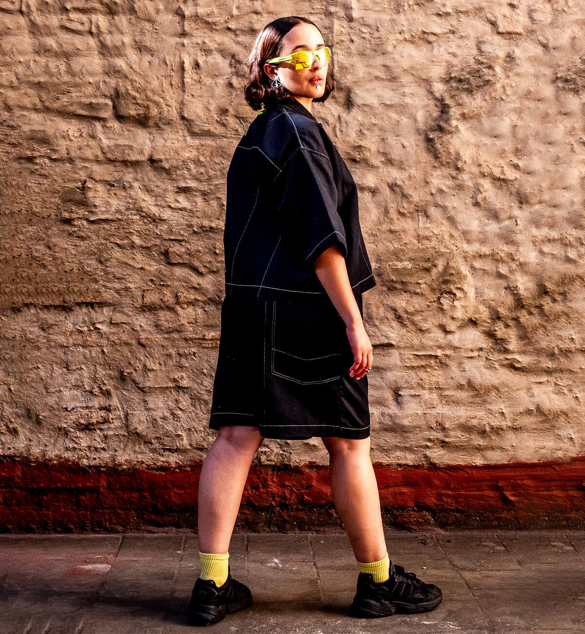 ✴︎ Bermuda Futuro Agender / Cc: Caníbal ✴︎ Negro Neón
