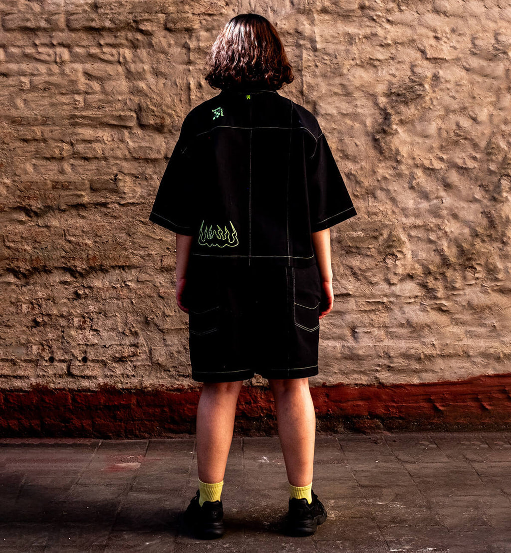 ✴︎ Bermuda Futuro Agender / Cc: Caníbal ✴︎ Negro Neón